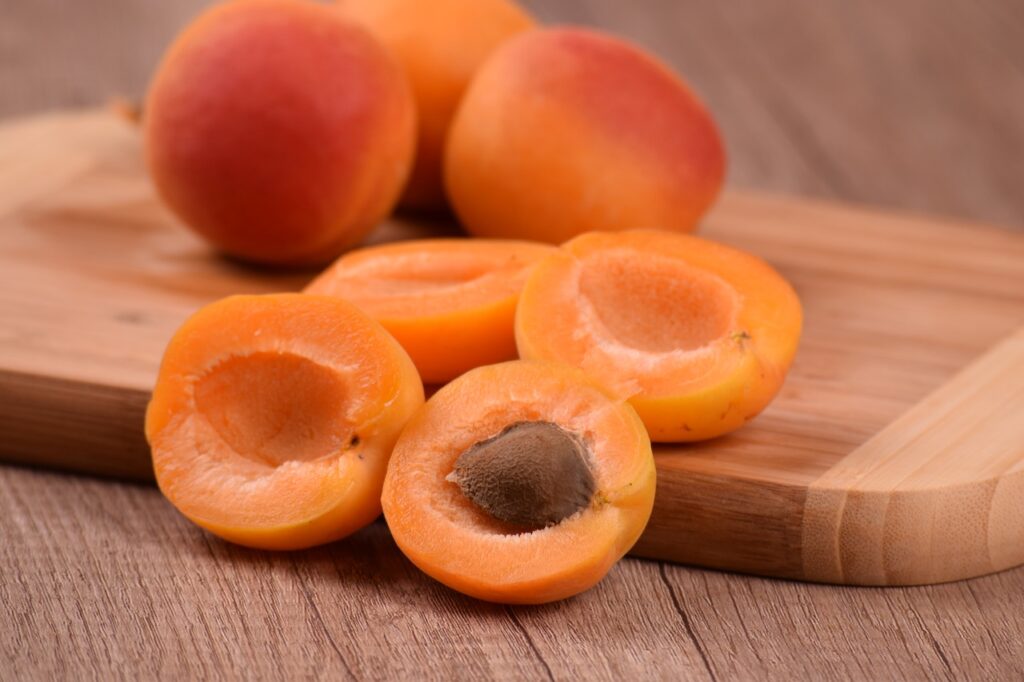 Apricots for Winemaking